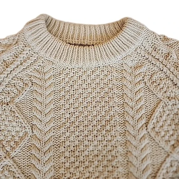 LL Bean Signature Fisherman Sweater Chunky Cable Knit Cottage Cream Womens Sz S - Picture 3 of 11